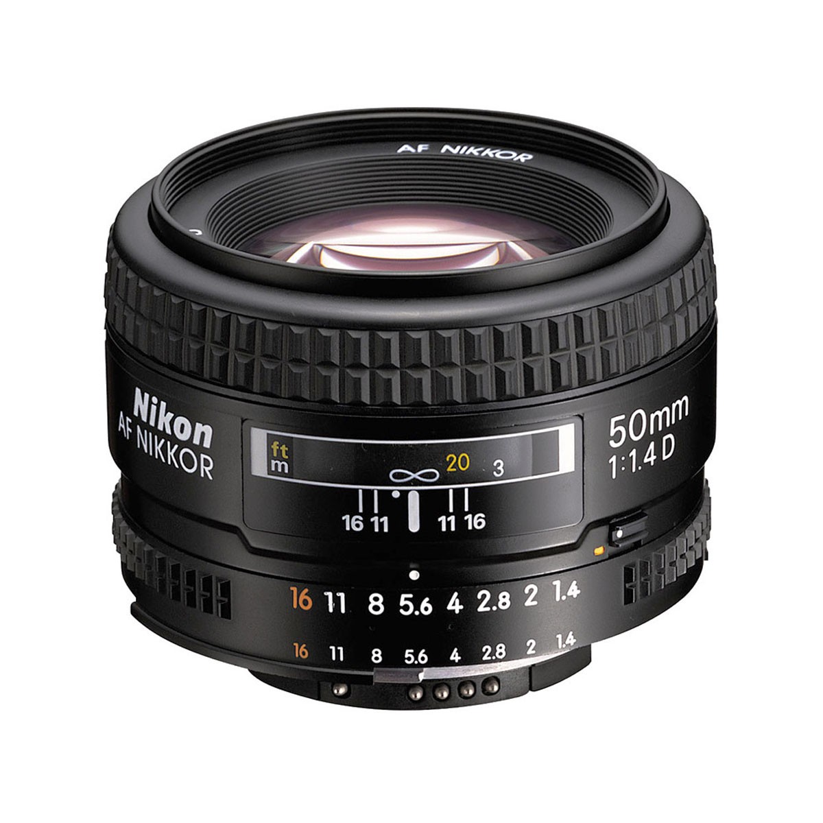 AF Nikkor 50mm f/1,4D - sitter alltid på kameran